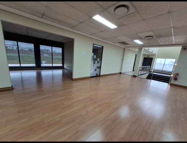1,064M² OFFICE TO LET IN HERIOTDALE